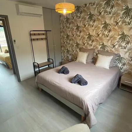 Avec Piscine Privative